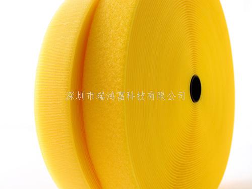 深圳市瑞鴻富科技有限公司是集于研發(fā)生產(chǎn)尼龍粘扣帶魔術(shù)貼、射出勾魔術(shù)貼、蘑菇頭魔術(shù)貼、細(xì)軟勾魔術(shù)貼、勾毛同體魔術(shù)貼、不抓毛魔術(shù)貼、發(fā)卷帶魔術(shù)貼、高周波電壓魔術(shù)貼、阻燃型防火魔術(shù)貼、背靠背粘扣帶,魔術(shù)貼捆綁帶,魔術(shù)貼扎帶、背膠沖型魔術(shù)貼、松緊彈力魔術(shù)貼、3M魔術(shù)貼、魔術(shù)布/OK布、注塑袖口魔術(shù)貼、3D VR眼鏡頭帶、運動器材魔術(shù)貼、醫(yī)用魔術(shù)貼、數(shù)據(jù)線收納皮扣、研磨片魔術(shù)貼、特殊魔術(shù)貼等產(chǎn)品為粘扣扎帶提供最好的解決方案定制加工的大型廠家之一