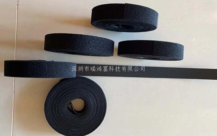 深圳市瑞鴻富科技有限公司是集于研發(fā)生產(chǎn)尼龍粘扣帶魔術(shù)貼、射出勾魔術(shù)貼、蘑菇頭魔術(shù)貼、細(xì)軟勾魔術(shù)貼、勾毛同體魔術(shù)貼、不抓毛魔術(shù)貼、發(fā)卷帶魔術(shù)貼、高周波電壓魔術(shù)貼、阻燃型防火魔術(shù)貼、背靠背粘扣帶,魔術(shù)貼捆綁帶,魔術(shù)貼扎帶、背膠沖型魔術(shù)貼、松緊彈力魔術(shù)貼、、3M魔術(shù)貼、魔術(shù)布/OK布、注塑袖口魔術(shù)貼、3D VR眼鏡頭帶、運動器材魔術(shù)貼、醫(yī)用魔術(shù)貼、數(shù)據(jù)線收納皮扣、研磨片魔術(shù)貼、特殊魔術(shù)貼等產(chǎn)品為粘扣扎帶提供最好的解決方案定制加工的大型廠家之一